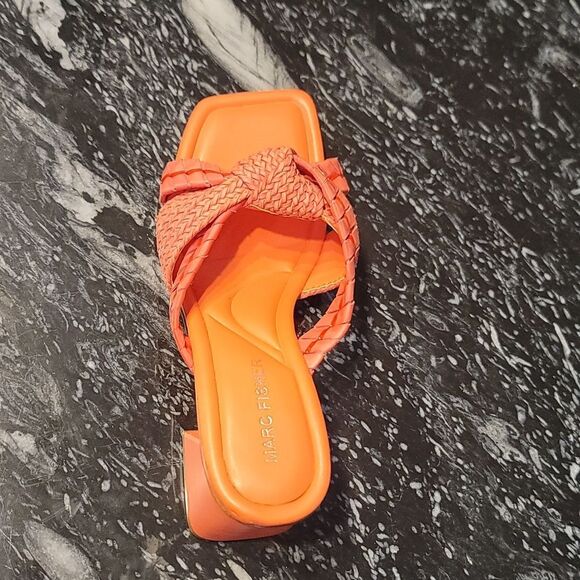 BRAND NEW MARC FISHER  WITH INTERWOVEN STRAPS SQUARE OPEN TOE SANDAL - Picture 15 of 16